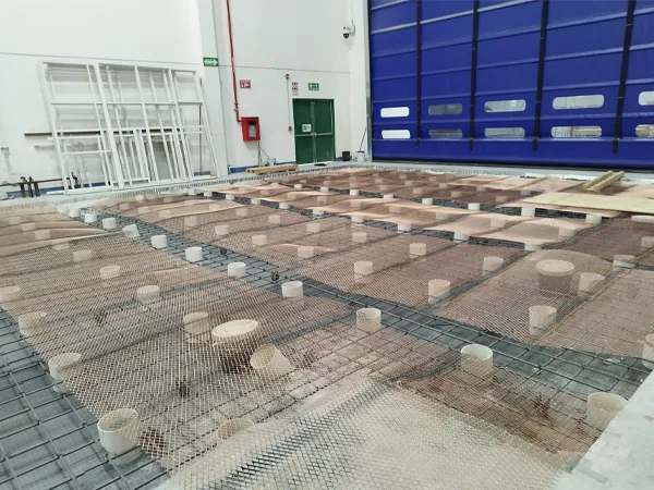 The floor of the high-voltage laboratory is equipped with expanded copper mesh.